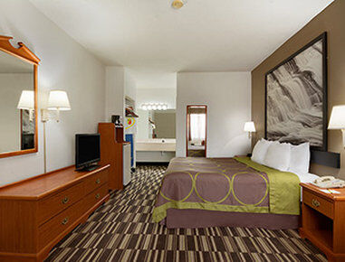 Super 8 By Wyndham Chatsworth/Dalton Екстер'єр фото